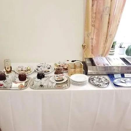 Sorella Hotel